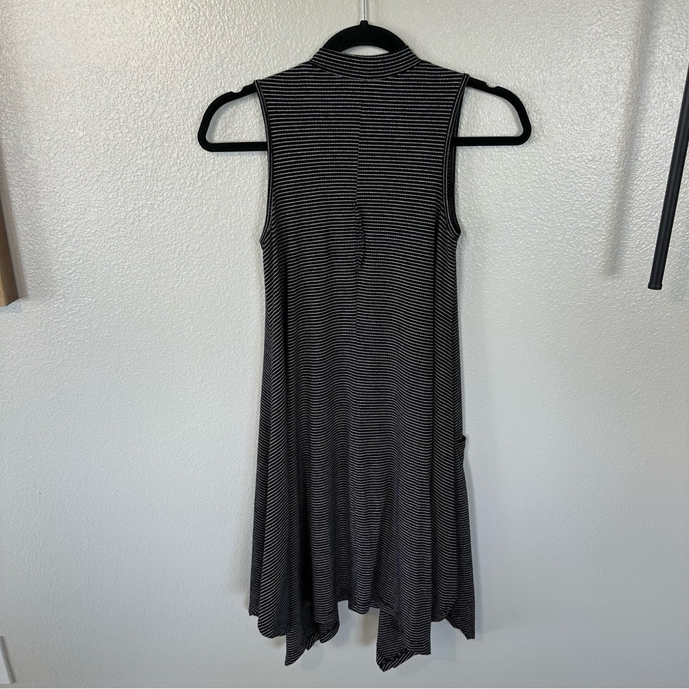 Philosophy Sleeveless Handkerchief High Mock Neck Dress Striped Black/White, S - Picture 7 of 11